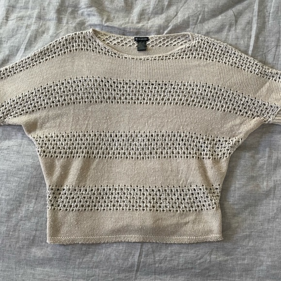 New Directions Sweater — perfect for fall! - Picture 4 of 8